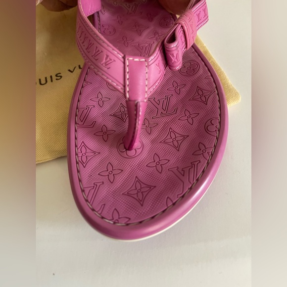 Louis Vuitton Rose Pink Monogram Ipanema Leather Flip Flop Sandals with dust bag - Picture 8 of 12